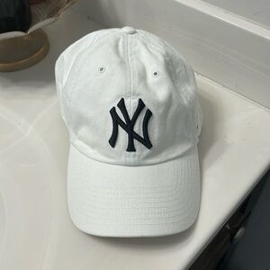 New York Yankees hat